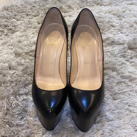 Heels - Picture 4 of 12